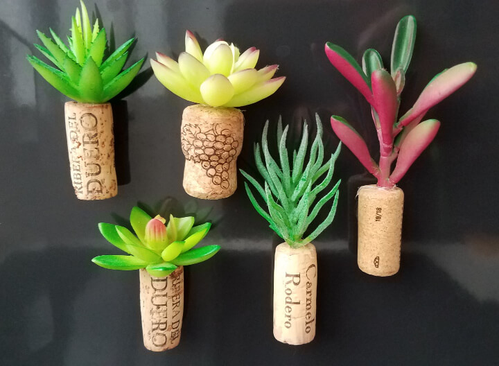 How to Make a Faux Succulent Magnet Garden