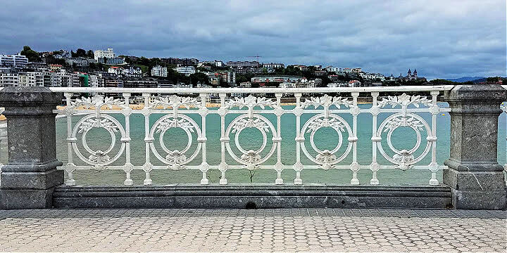photo of a section of the iron work along the promenade in San Sebastian